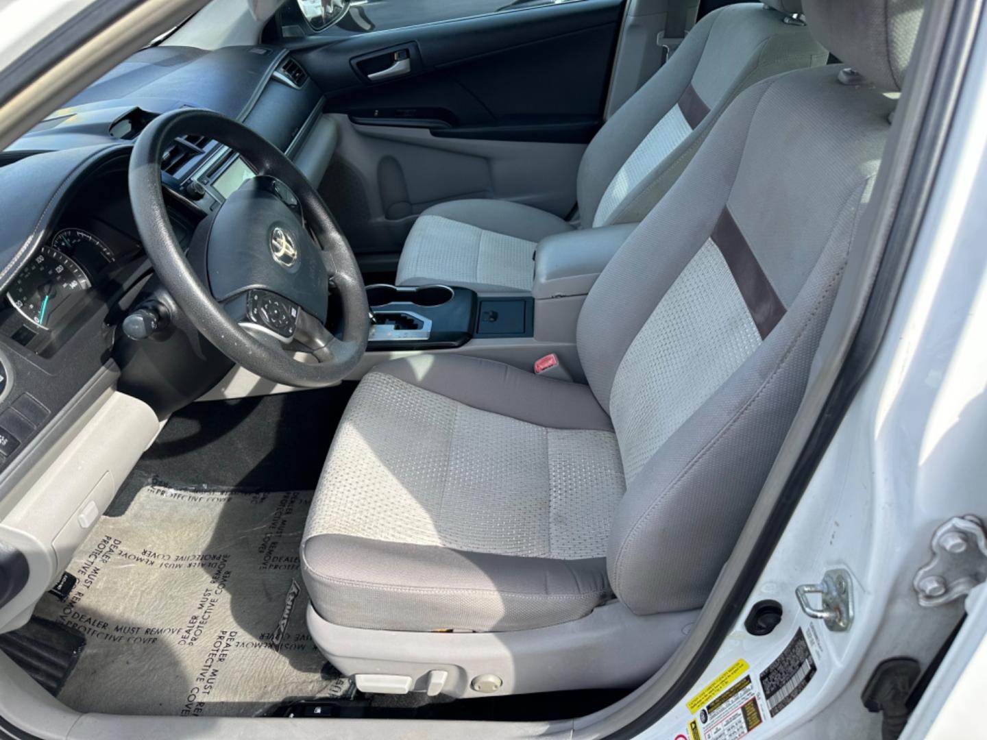 2012 Toyota Camry SE (4T1BF1FK1CU) with an 2.5L L4 DOHC 16V engine, 6-Speed Automatic transmission, located at 419 N 18th St., Monroe, LA, 71201, (318) 410-9250, 32.514370, -92.105133 - Photo#1